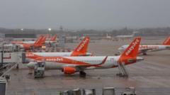 Heathrow ve Gatwick'te Fırtına Nedeniyle Uçuşlarda Büyük Gecikme