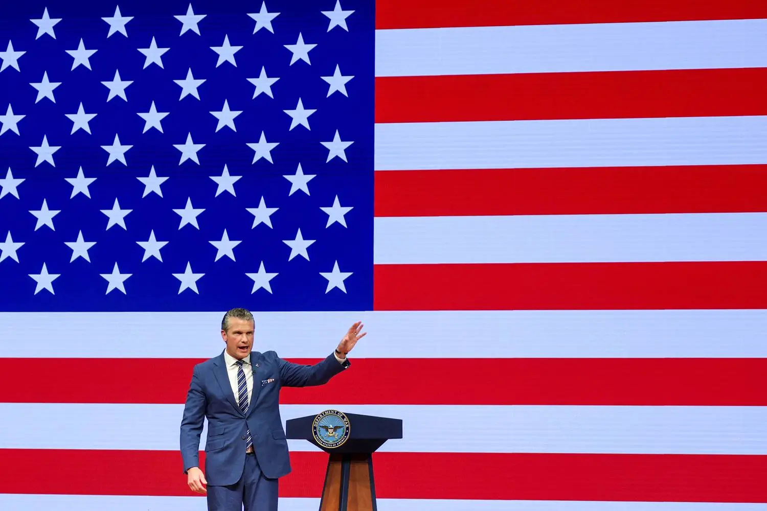 Hegseth'ten 'Kuvvetin Durumu' Konuşması: Savunmada Yeni Hedefler