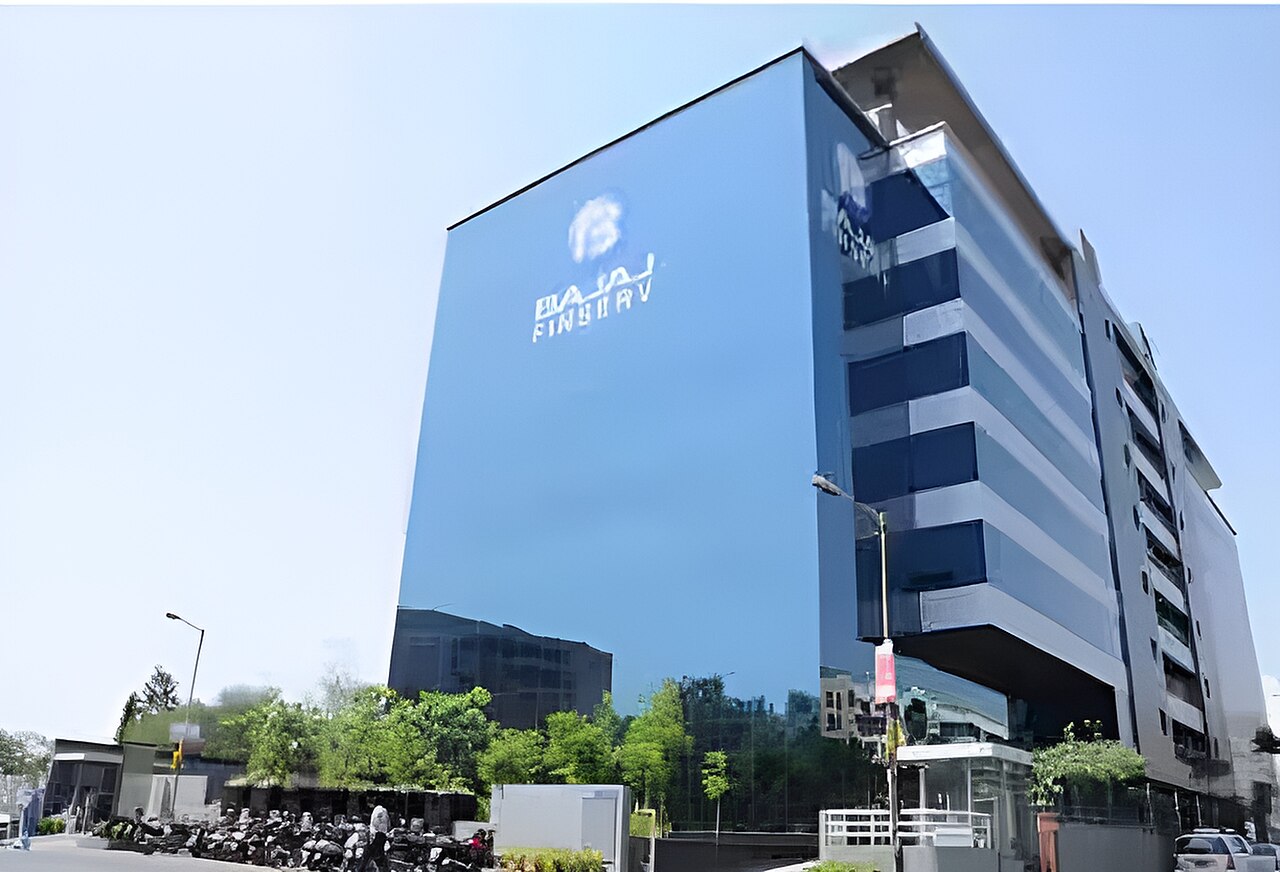 Hindistan'ın En Büyük Gölge Bankası Bajaj Finance'in Hisseleri Düştü