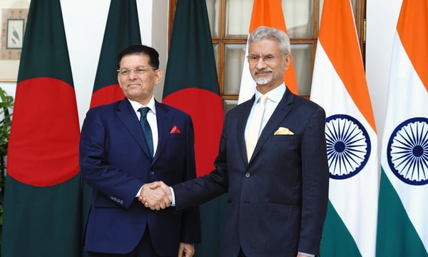 Hindistan-Bangladeş Gerginliğinde Yeni Boyut: Rahman Çin'e Gidiyor