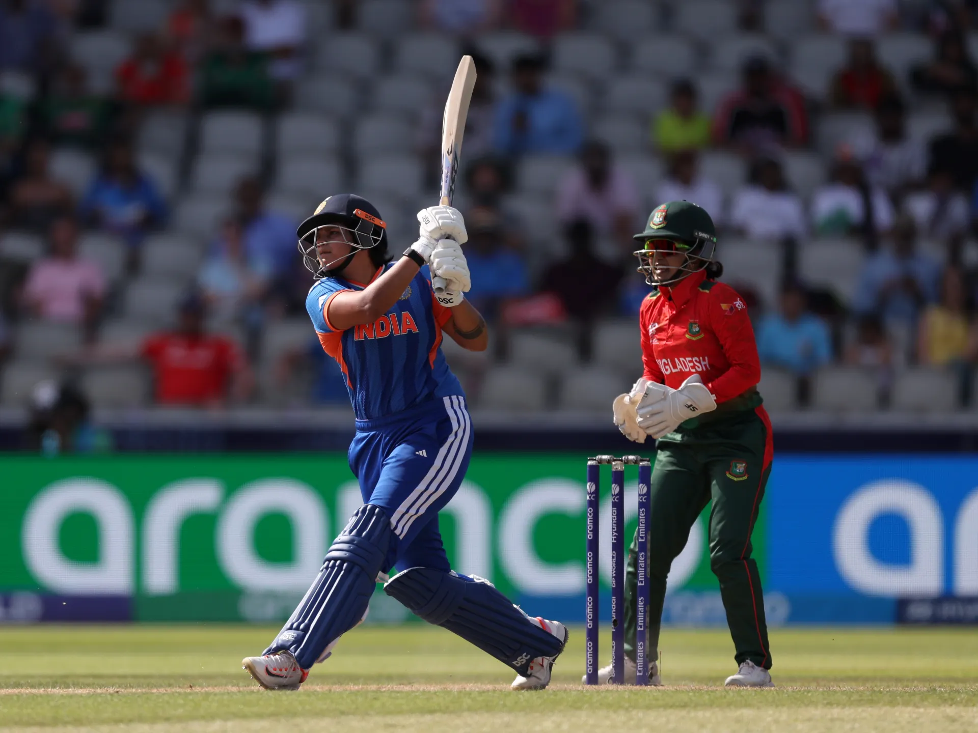 Hindistan, Bangladeş'i Yenerek Kadınlar T20 Dünya Kupası'nda Yarı Final İddiasını Sürdürdü