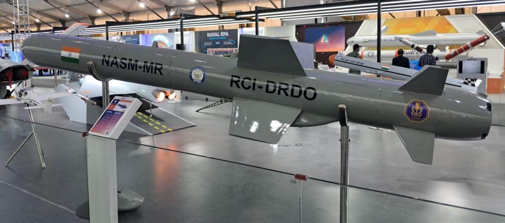 Hindistan'dan Peş Peşe Füze Testleri: AD-1, AD-2, NASM-MR, Rudram-2 ve LRLACM