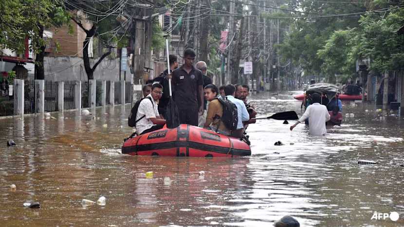 Hindistan'ın kuzeydoğusunda sel felaketi: 100'e yakın ölü