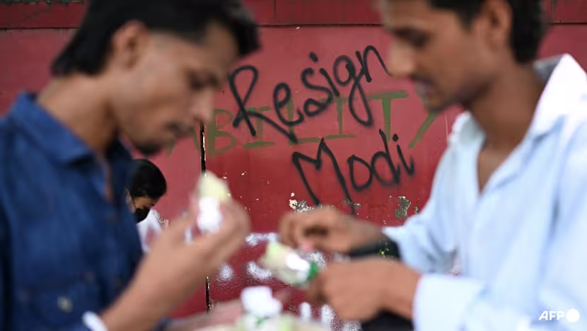Hindistan'da öğrenci protestoları Modi hükümetine baskıyı sürdürüyor