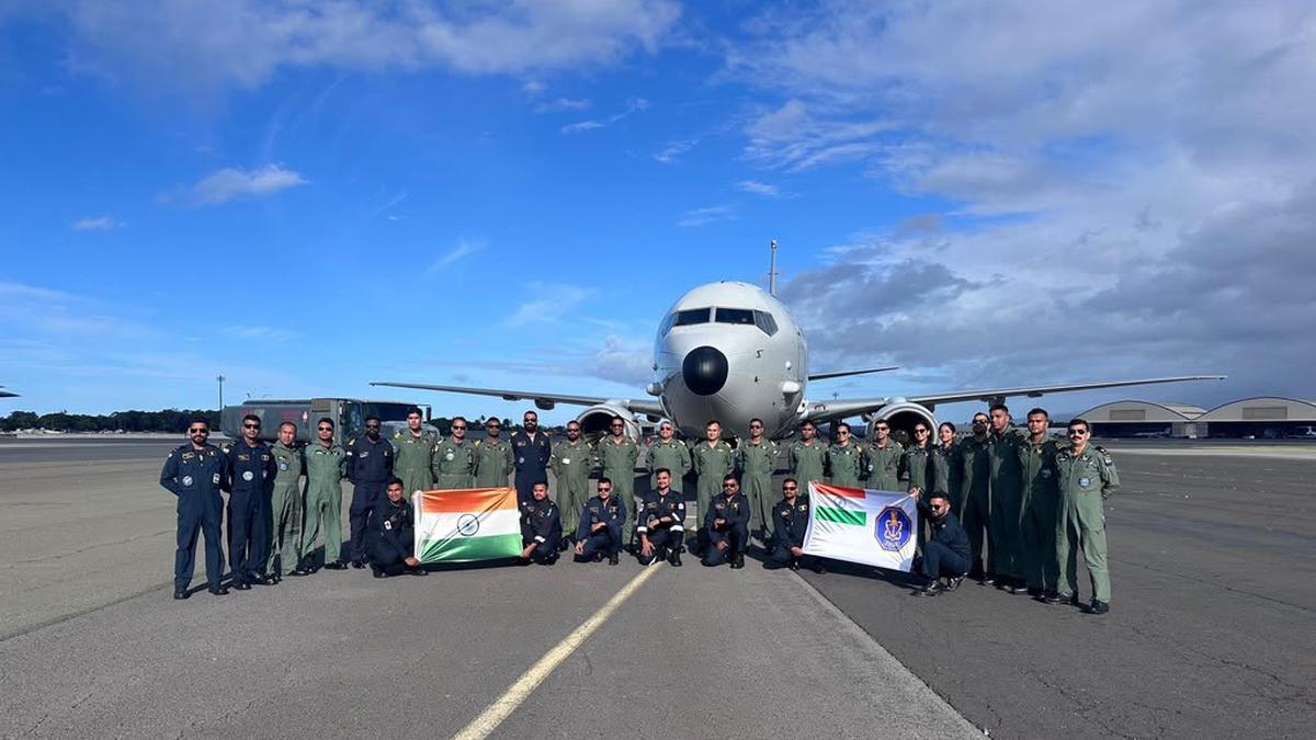 Hindistan P-8i deniz devriye uçağı RIMPAC tatbikatı için Hawaii'de
