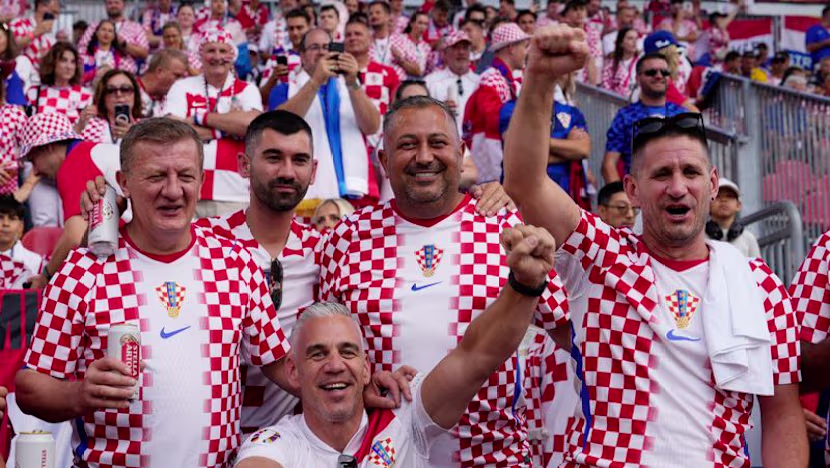 Hırvat taraftarlar Toronto'yu festivale çevirdi