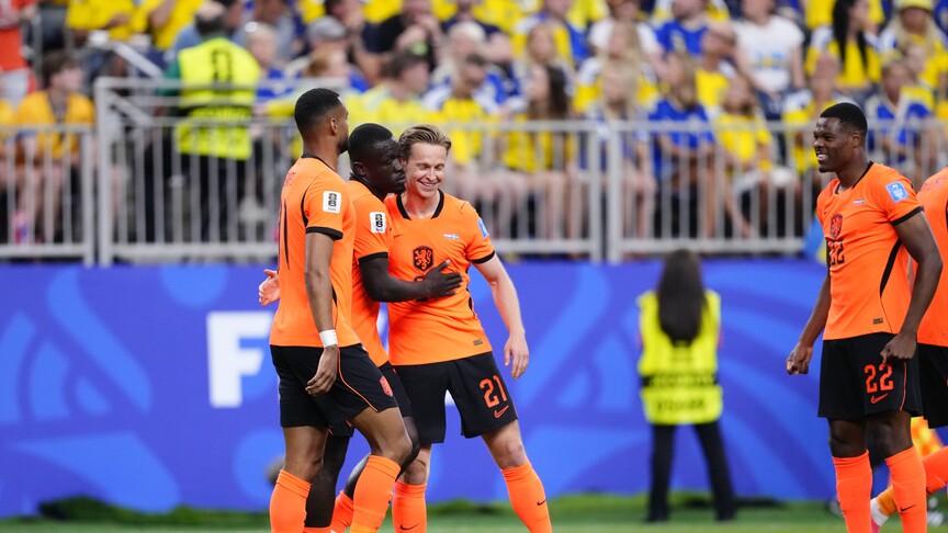 Hollanda, İsveç'i 5-1 Devirerek Grup Liderliğine Yerleşti