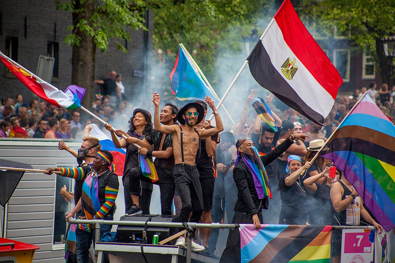 Hollandalı Eşcinsel Başbakan Jetten, Pride Geçidi'nde