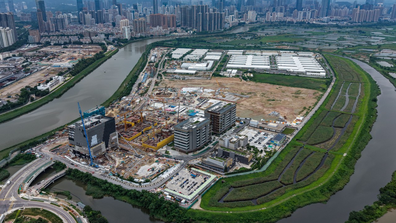 Hong Kong’un 5 Yıllık Planında Kuzey Metropolü ve Yapay Zeka Öne Çıkıyor