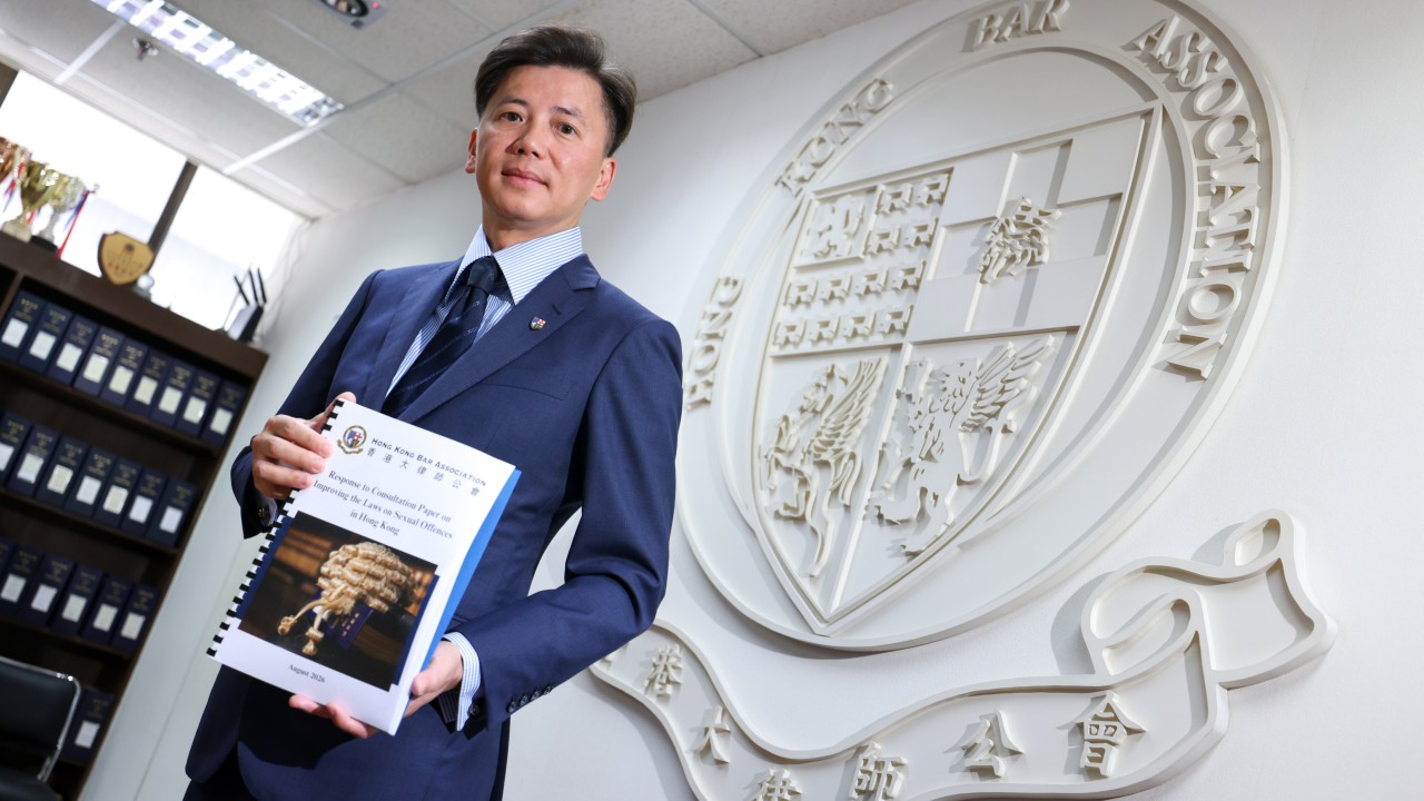 Hong Kong Barolar Birliği'nden ısrarlı çocuk istismarı suçuna destek