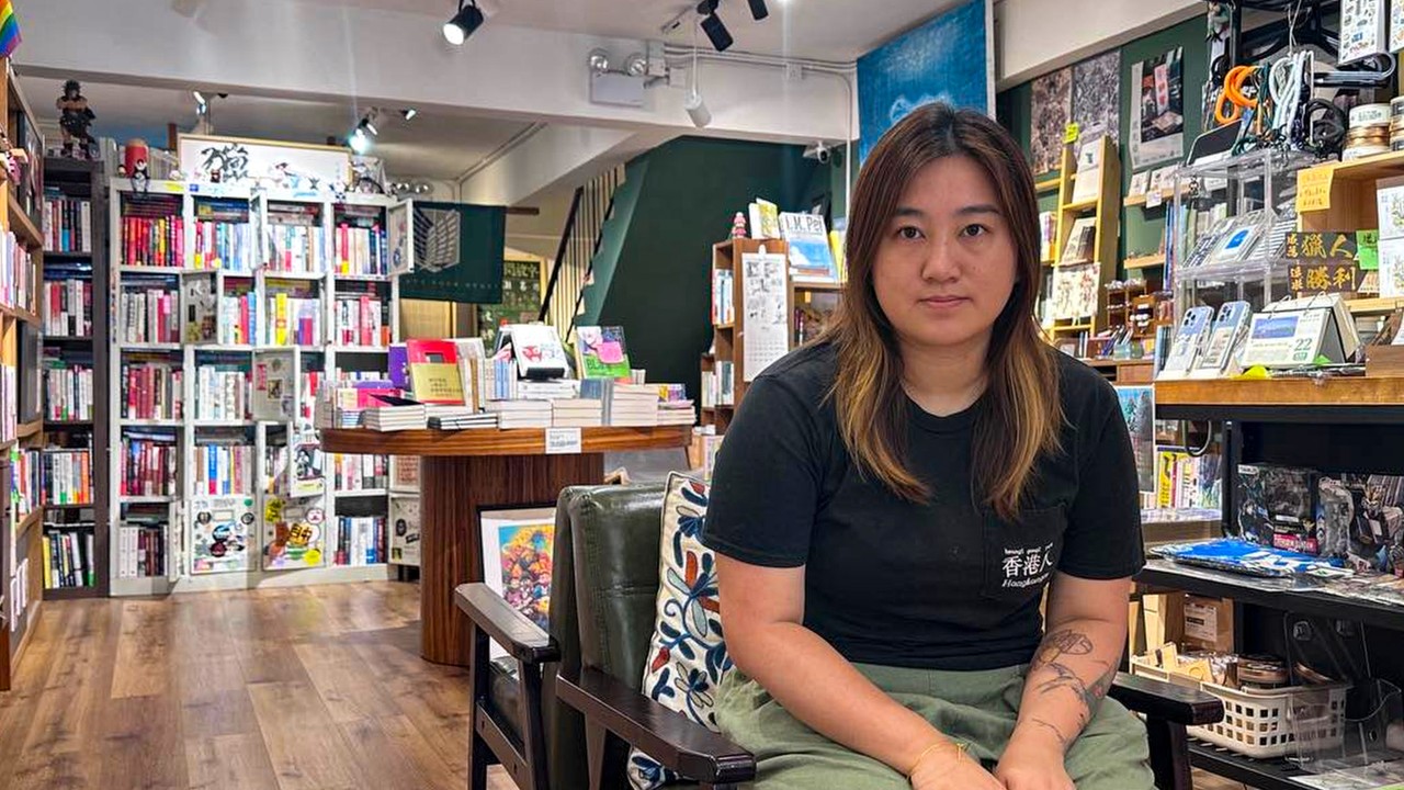 Hong Kong’da kitapçı operasyonu: 2 kişi gözaltına alındı
