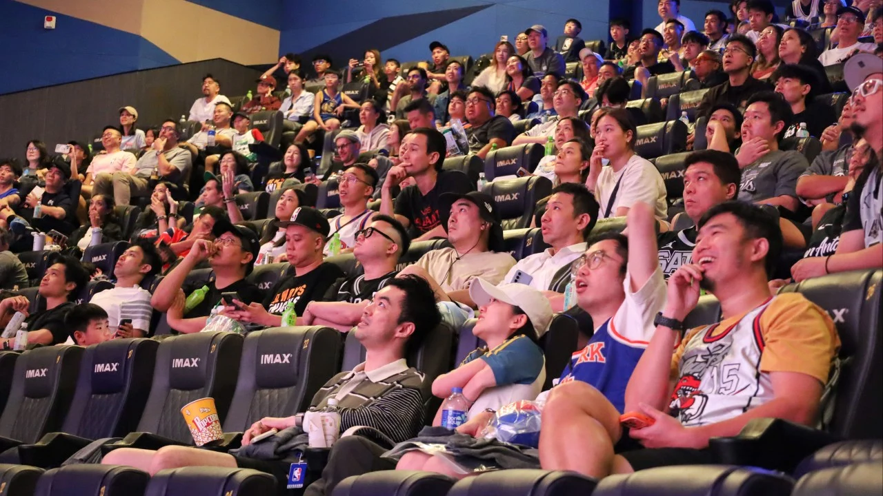 Hong Kong'da New York Knicks'in NBA Şampiyonluğu Coşkusu