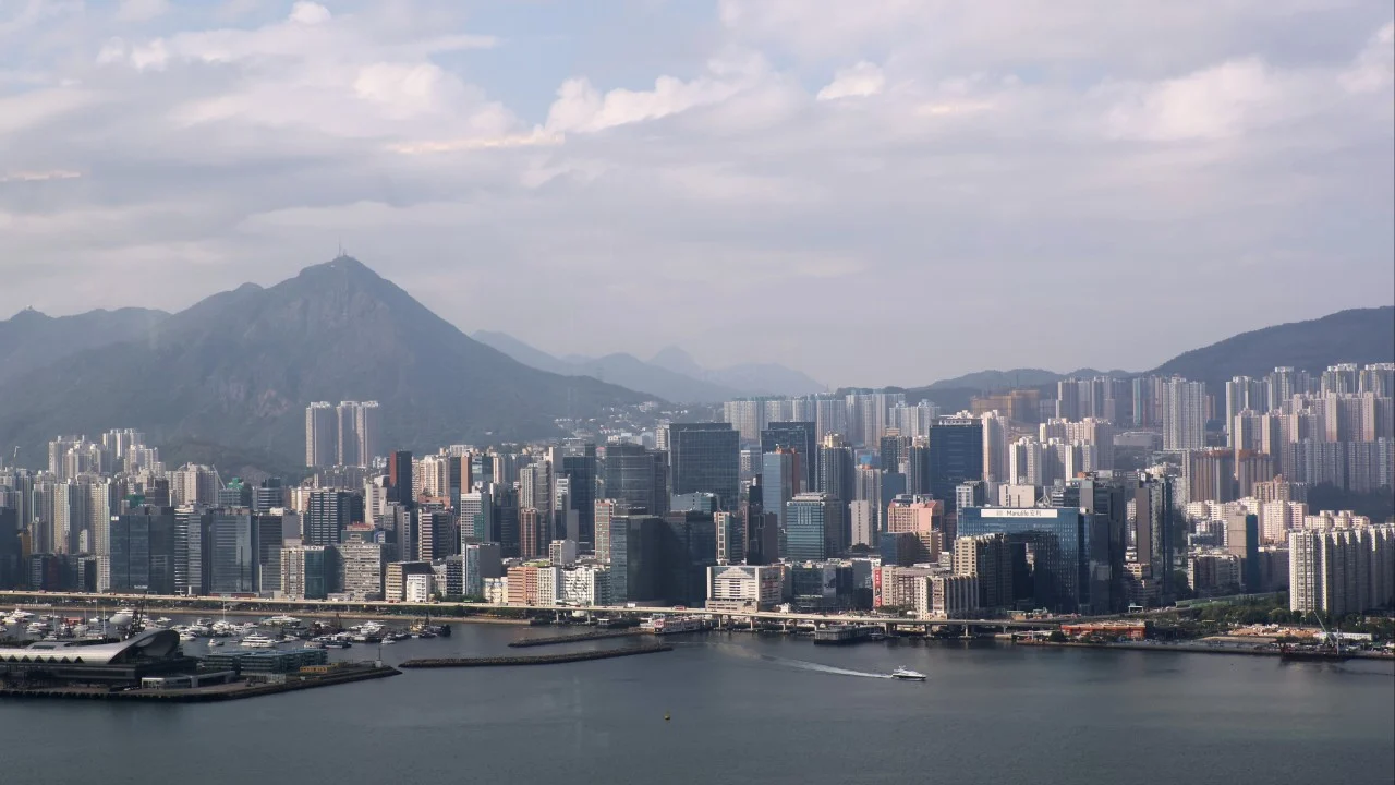 Hong Kong Doğu Kowloon'a 3 arsa ile ulaşım projesini cazip hale getiriyor