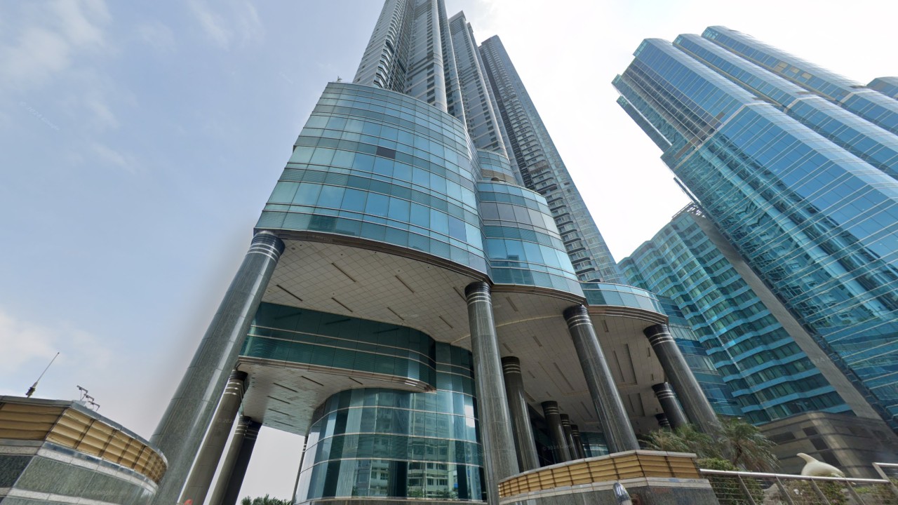 Hong Kong'da eğitim kurumları ticari gayrimenkule yöneliyor