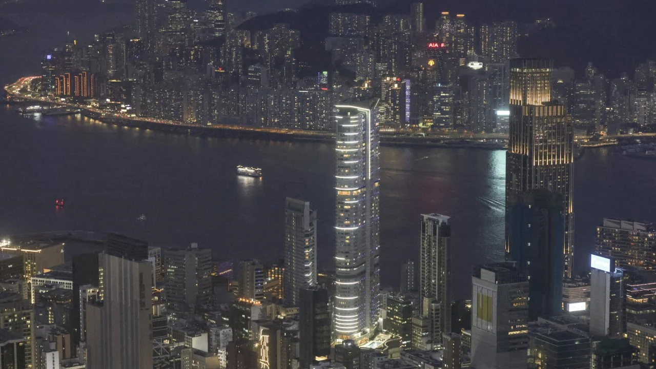 Hong Kong hane halkına elektrik faturası desteği