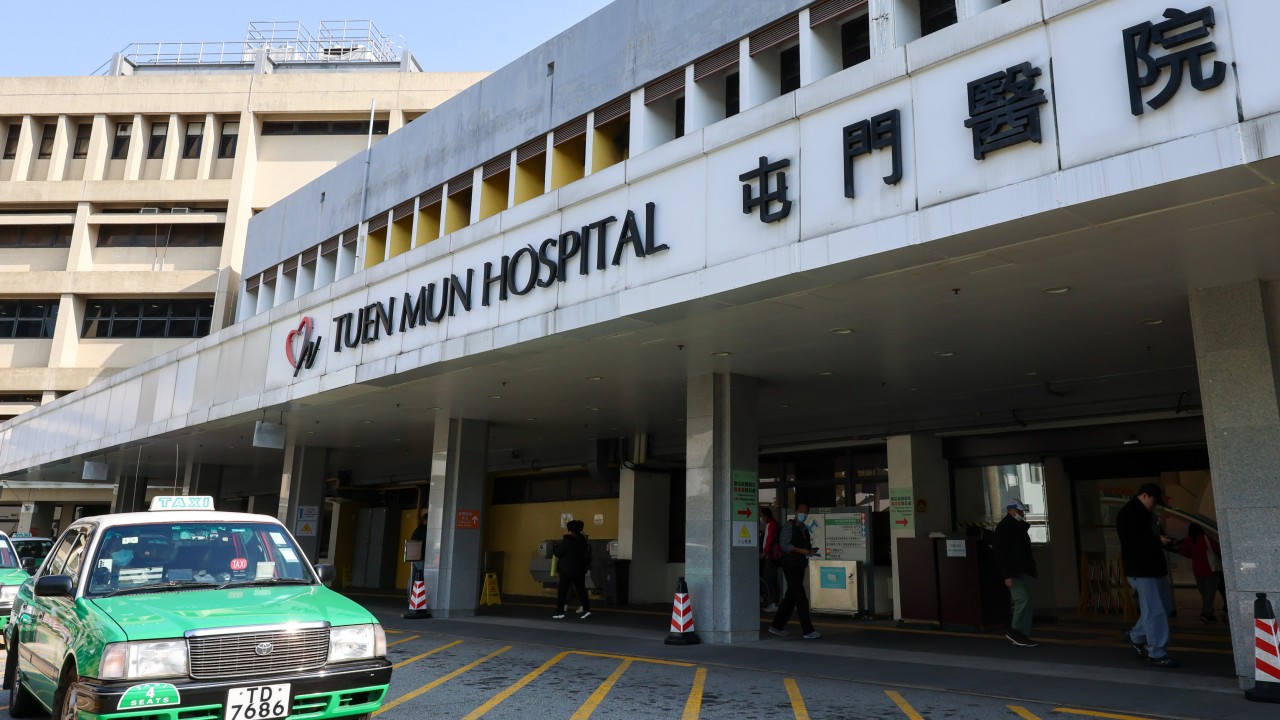 Hong Kong'da hasta verilerine izinsiz erişen doktora işten atılma
