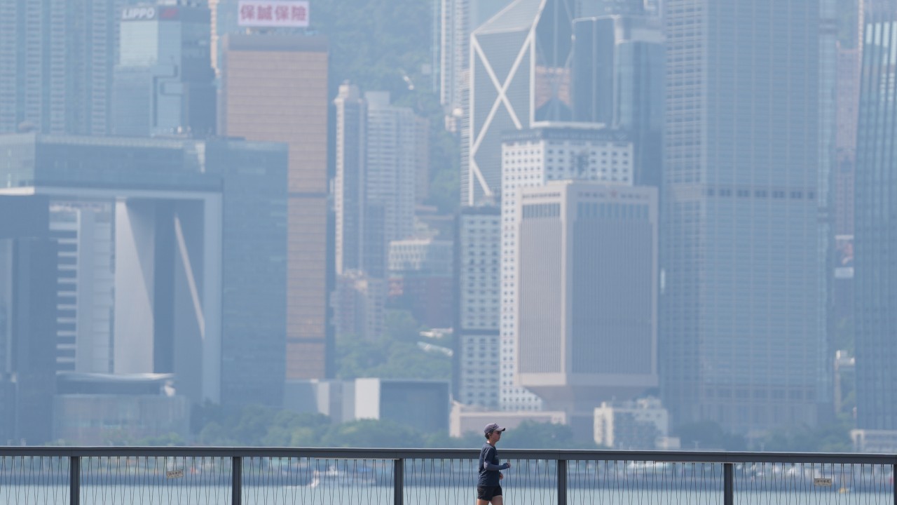 Hong Kong'da hava kirliliği alarmı: Yaşlılara dışarı çıkmayın uyarısı