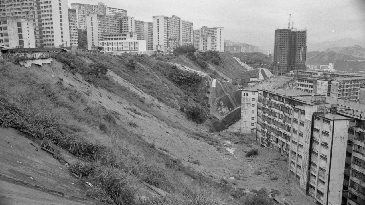 Hong Kong'da Heyelan: 18 Kişi Hayatını Kaybetti