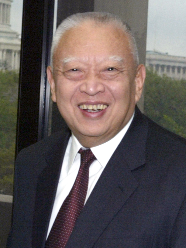 Hong Kong'un İlk Lideri Tung Chee-hwa 88 Yaşında Hayatını Kaybetti
