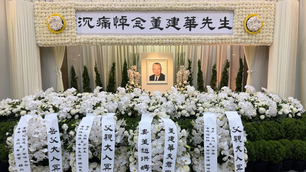 Hong Kong İlk Lideri Tung Chee-hwa'ya Veda Etti
