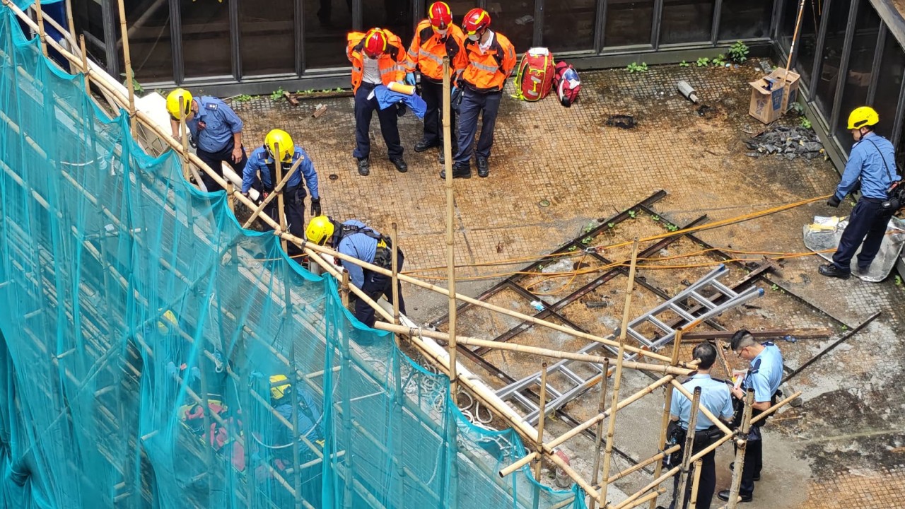 Hong Kong'da İnşaat Sahasında Güvenlik Müdürü 10 Kat Yüksekten Düşerek Hayatını Kaybetti