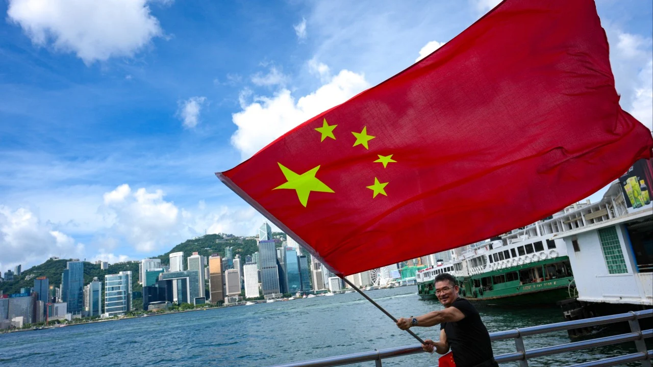 Hong Kong'da istikrar, parti yıldönümü kutlamalarını büyütecek