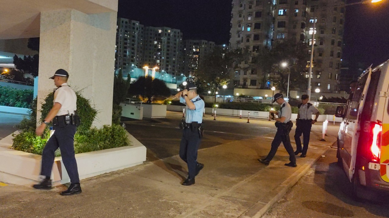 Hong Kong'da IT çalışanı eşini bıçakla öldürmekle suçlandı