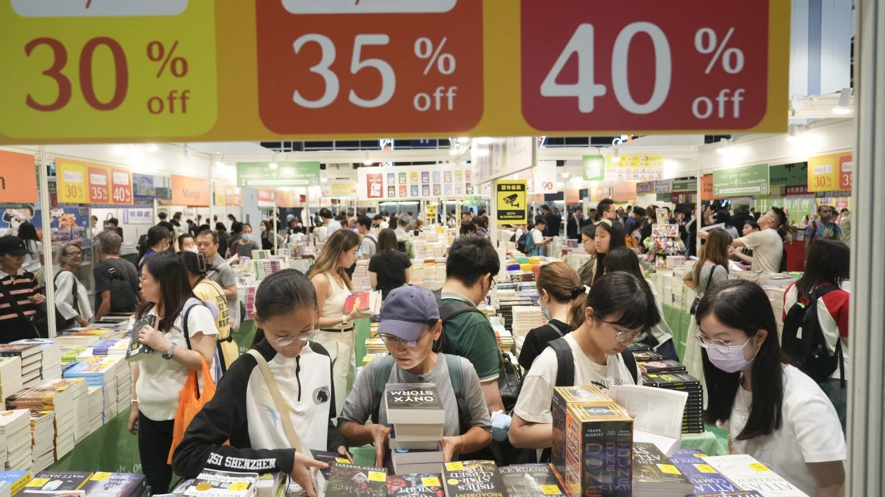 Hong Kong Kitap Fuarı'nda Yapay Zeka Rüzgarı