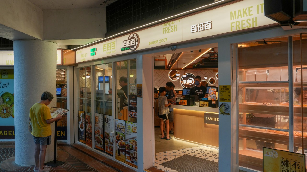 Hong Kong'da köpek dostu restoran planı tartışma yarattı