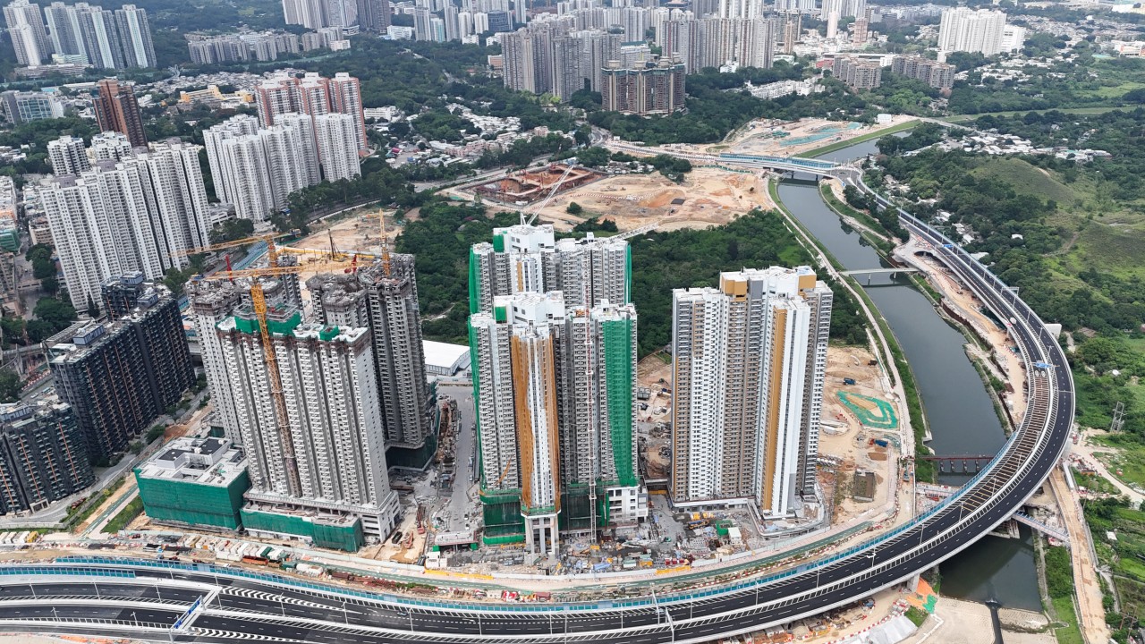 Hong Kong'dan Kuzey Metropol'e vergi teşviki ve borsa reformu çağrısı
