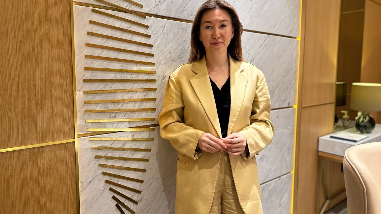 Hong Kong lideri Astana’da: Uçuş görüşmelerinde umut ışığı