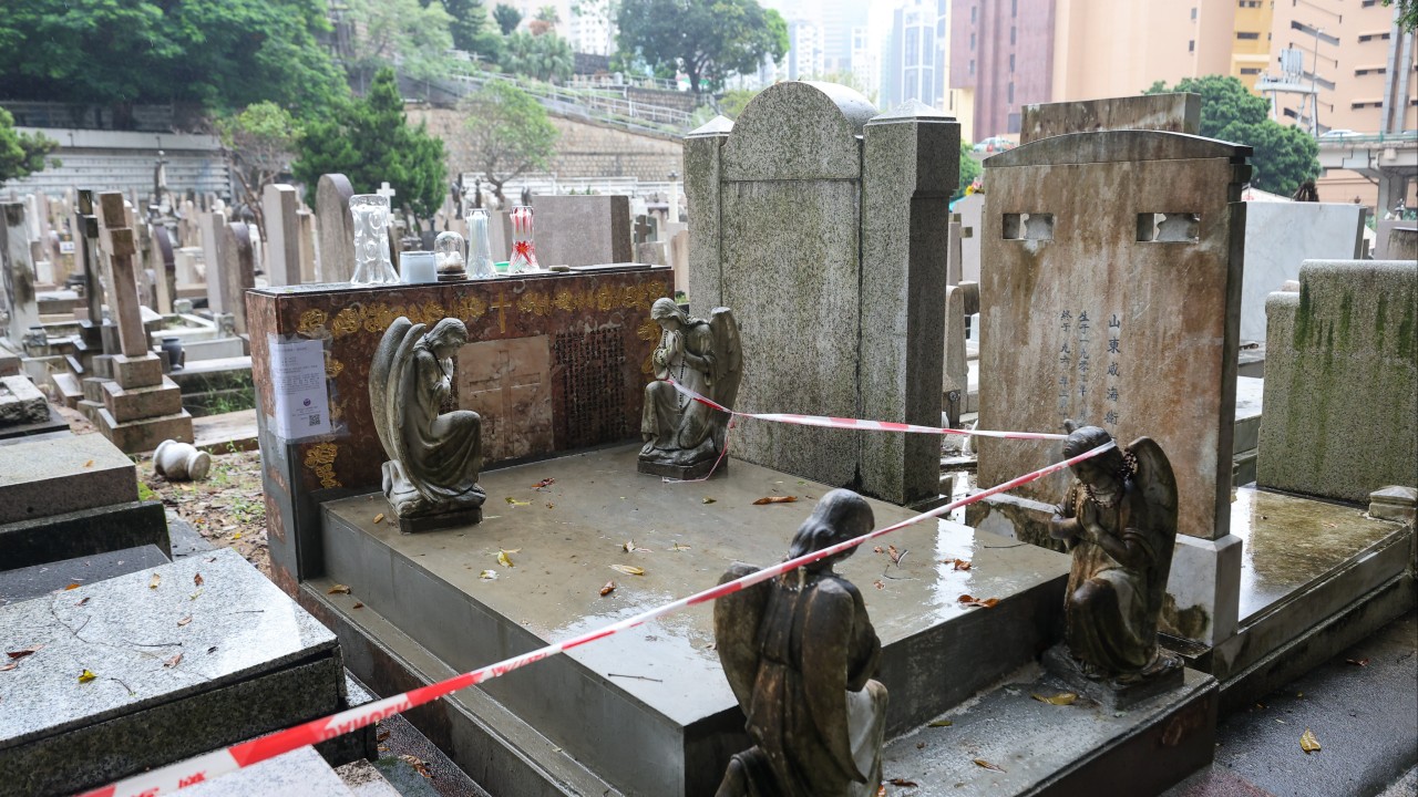 Hong Kong'da Linda Lin Dai'nin Mezar Taşına Zarar Veren Şüpheli Tutuklandı