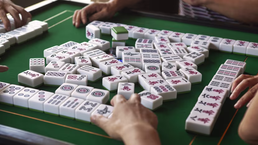 Türkiye'de Değil Hong Kong'da: Mahjong Dolandırıcılığı Hapis Cezası