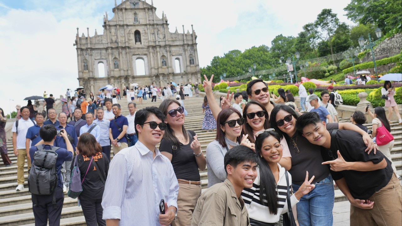 Hong Kong ve Makao: Turizmde Değil Rakipler