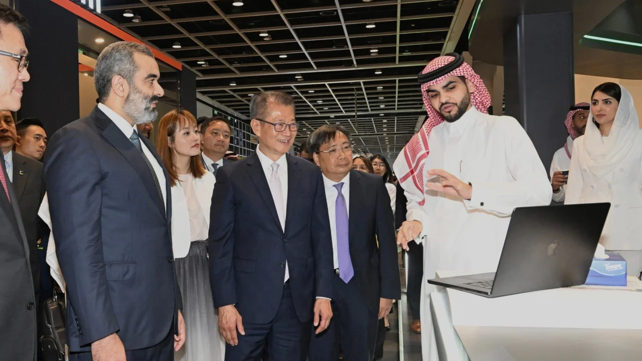 Hong Kong Maliye Bakanı Suudi Arabistan'a İkinci Ziyareti Duyurdu