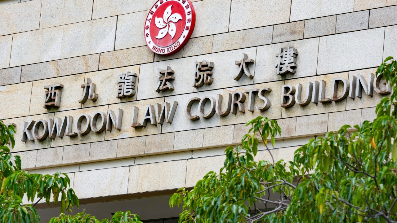 Hong Kong'da öğrenciye isyana teşvik suçunda ertelenmiş ceza