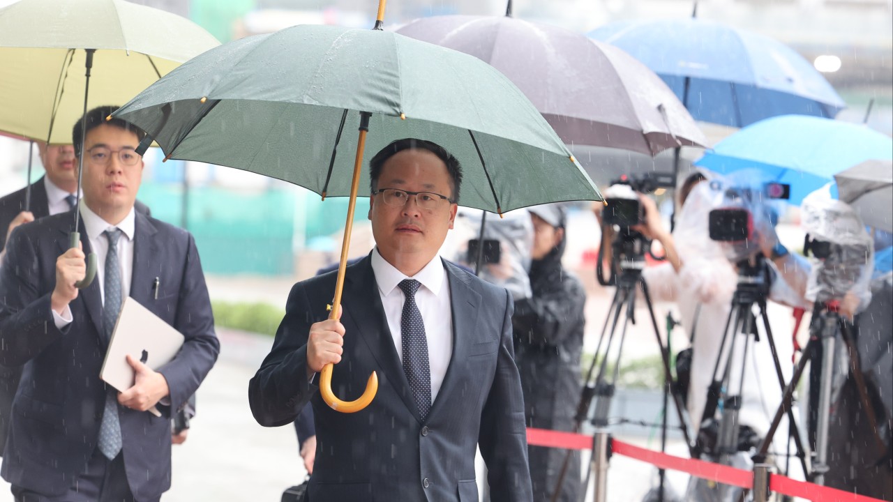 Hong Kong'da ölümcül yangında soruşturma: Müteahhit firmalar suçlandı