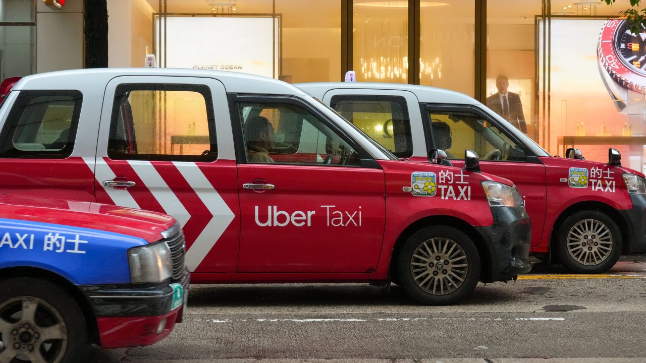 Hong Kong, Ağustos'ta Uber Benzeri Şirketlere Lisans Başvurusu Açıyor