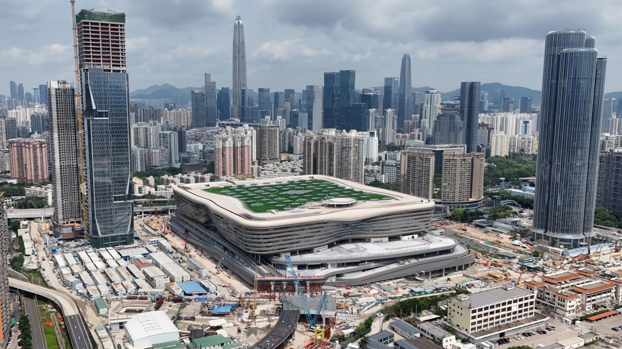 Hong Kong-Shenzhen sınırında 5 dakikada geçiş devrimi