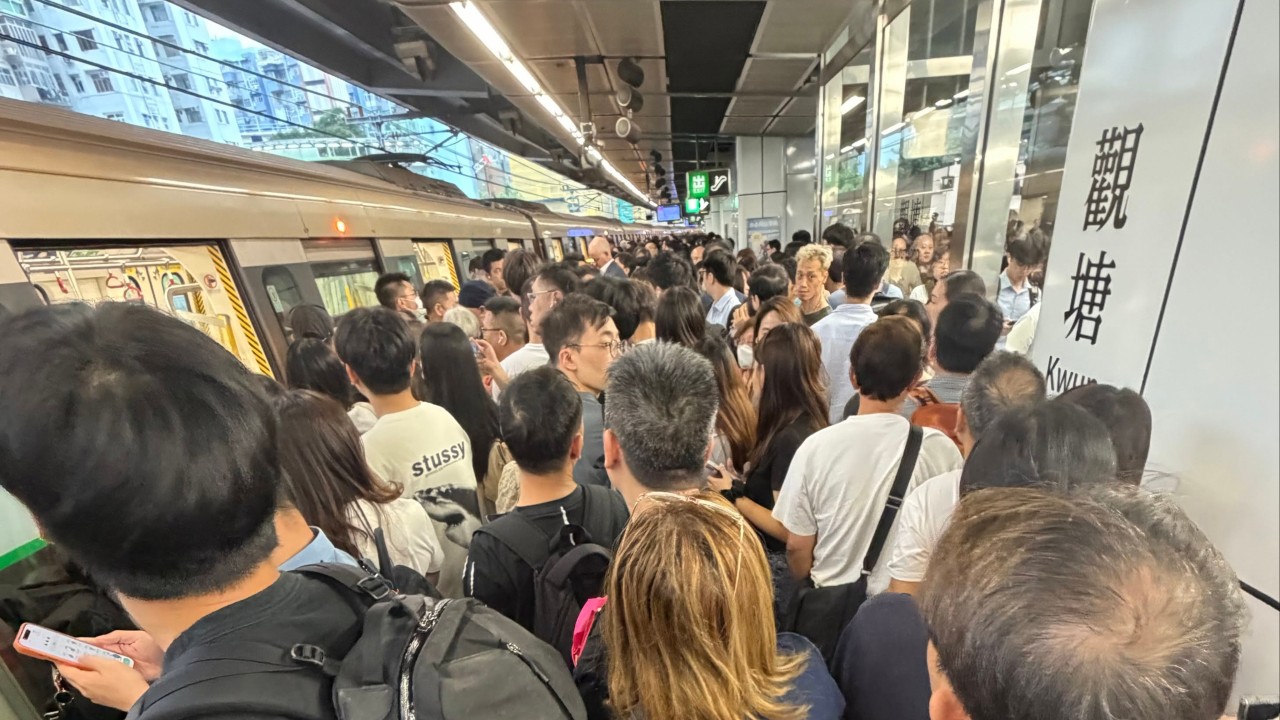 Hong Kong'da Sinyal Arızası Metro Seferlerini Aksattı