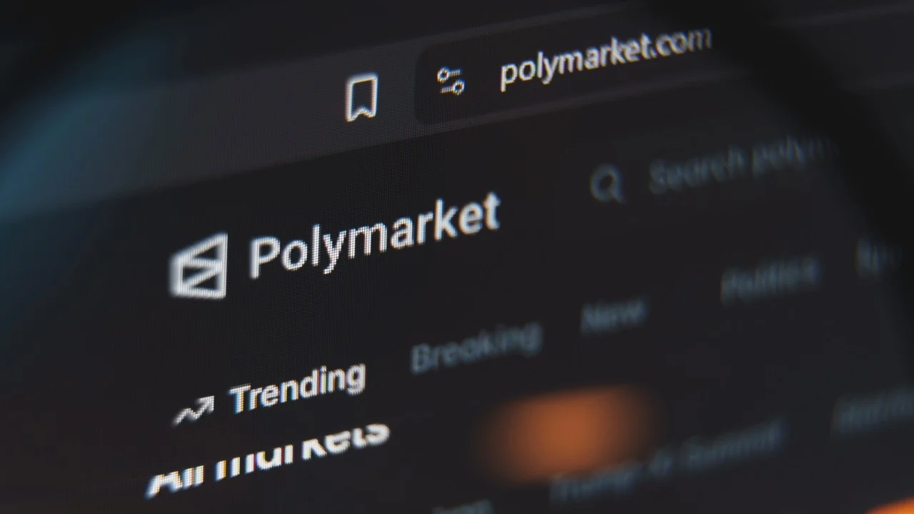 Hong Kong'un tahmin piyasası yasağı tek başına riskleri çözemez