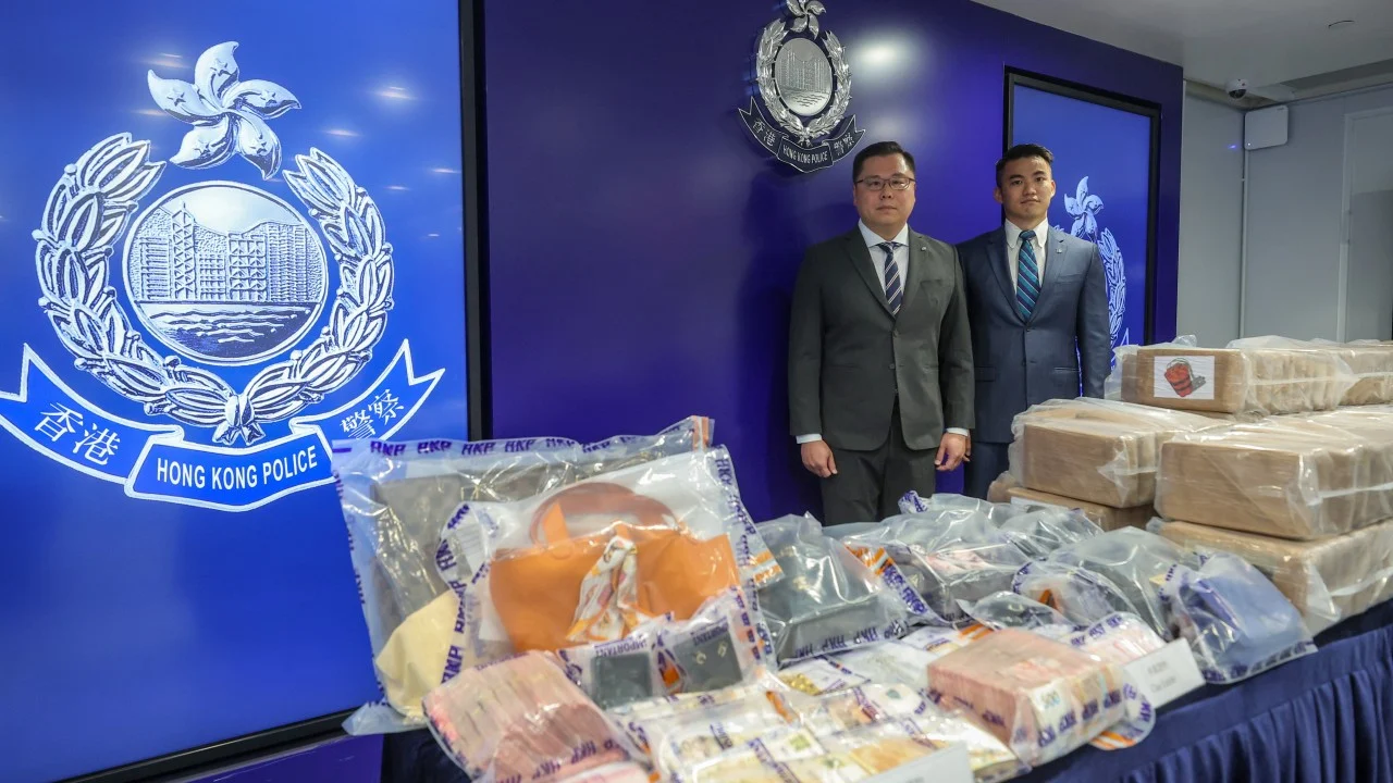 Hong Kong'ta Tayfun Sığınağında 180 Milyon Dolarlık Kokain Ele Geçirildi