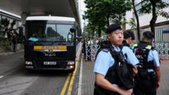 Hong Kong'da Tiananmen Aktivisti Milli Güvenlik Davasında Suçlu Bulundu