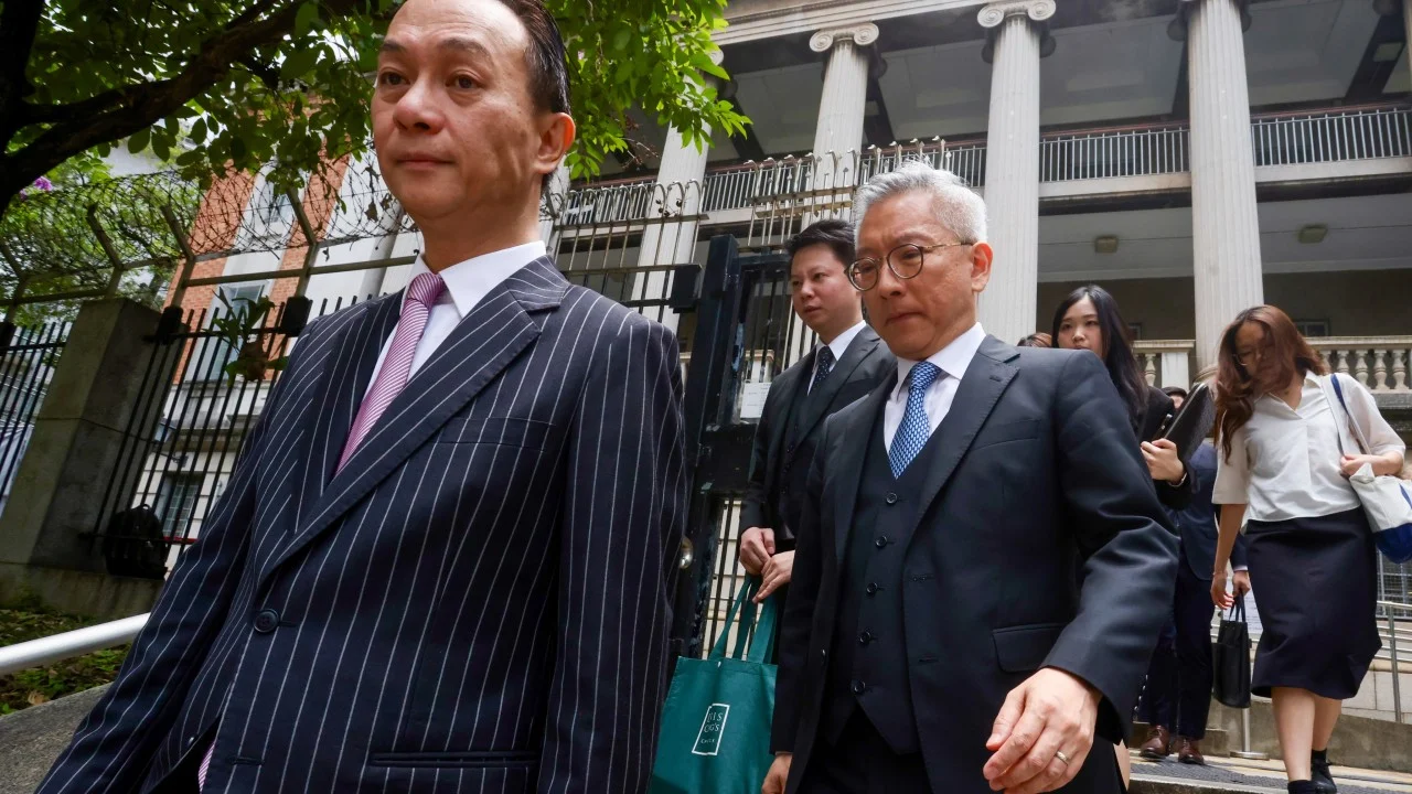 Hong Kong'da yangın mağdurlarıyla toplantı ertelendi
