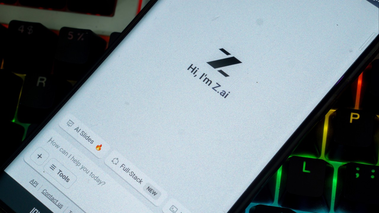 Hong Kong’da Yapay Zeka Yarışı: MiniMax ve Zhipu’nun Değişen Kaderi