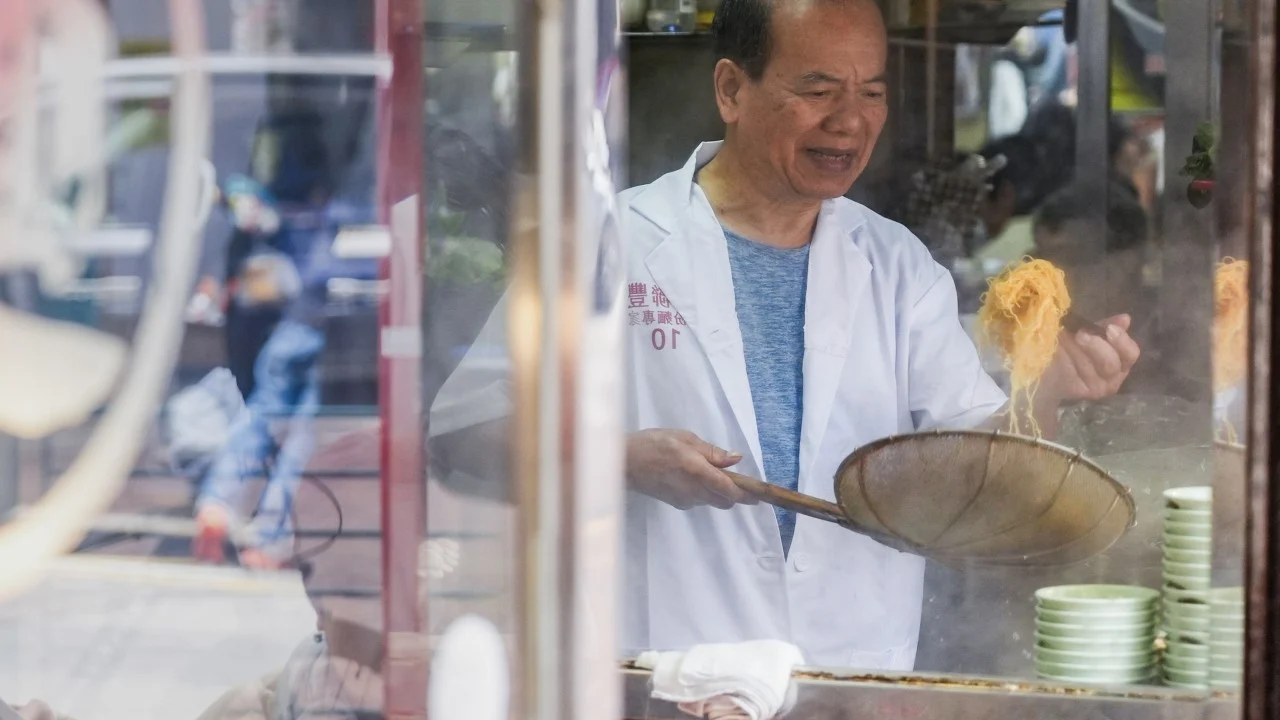 Hong Kong'da yaşlı yoksulluğu krizi: Emeklilik sistemi yeniden düşünülmeli