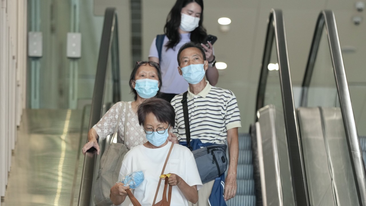 Hong Kong yaz grip mevsimine erken girdi, aşı çağrısı