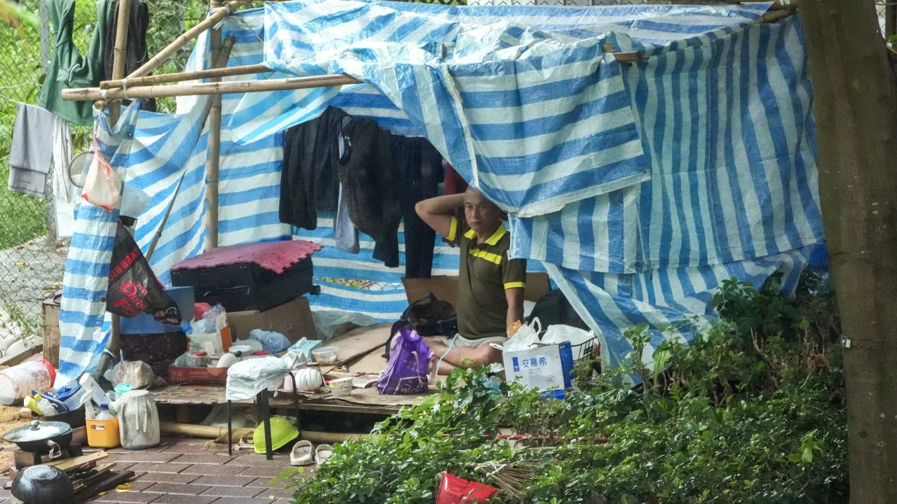 Hong Kong'da yoksulluk sorunu hedef değiştirmekle çözülmez