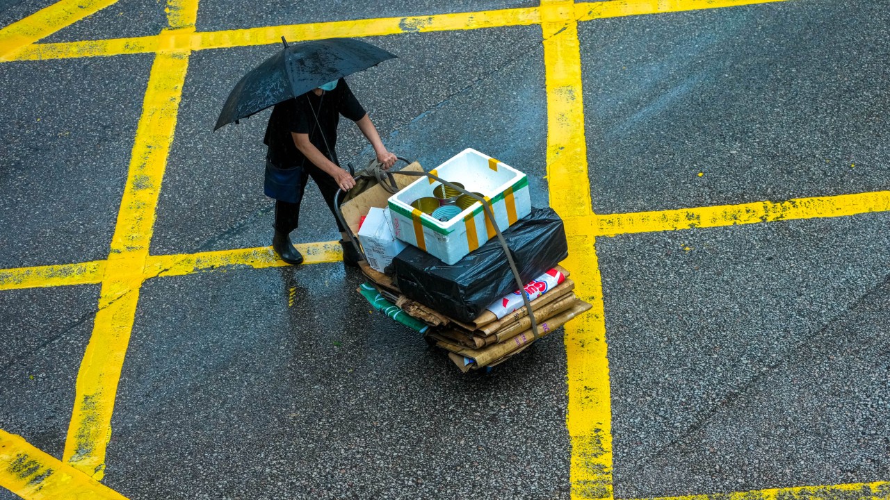 Hong Kong'da 'Kısa Vadeli Çözüm' Değil, Uzun Vadeli Değişim Hedefleniyor
