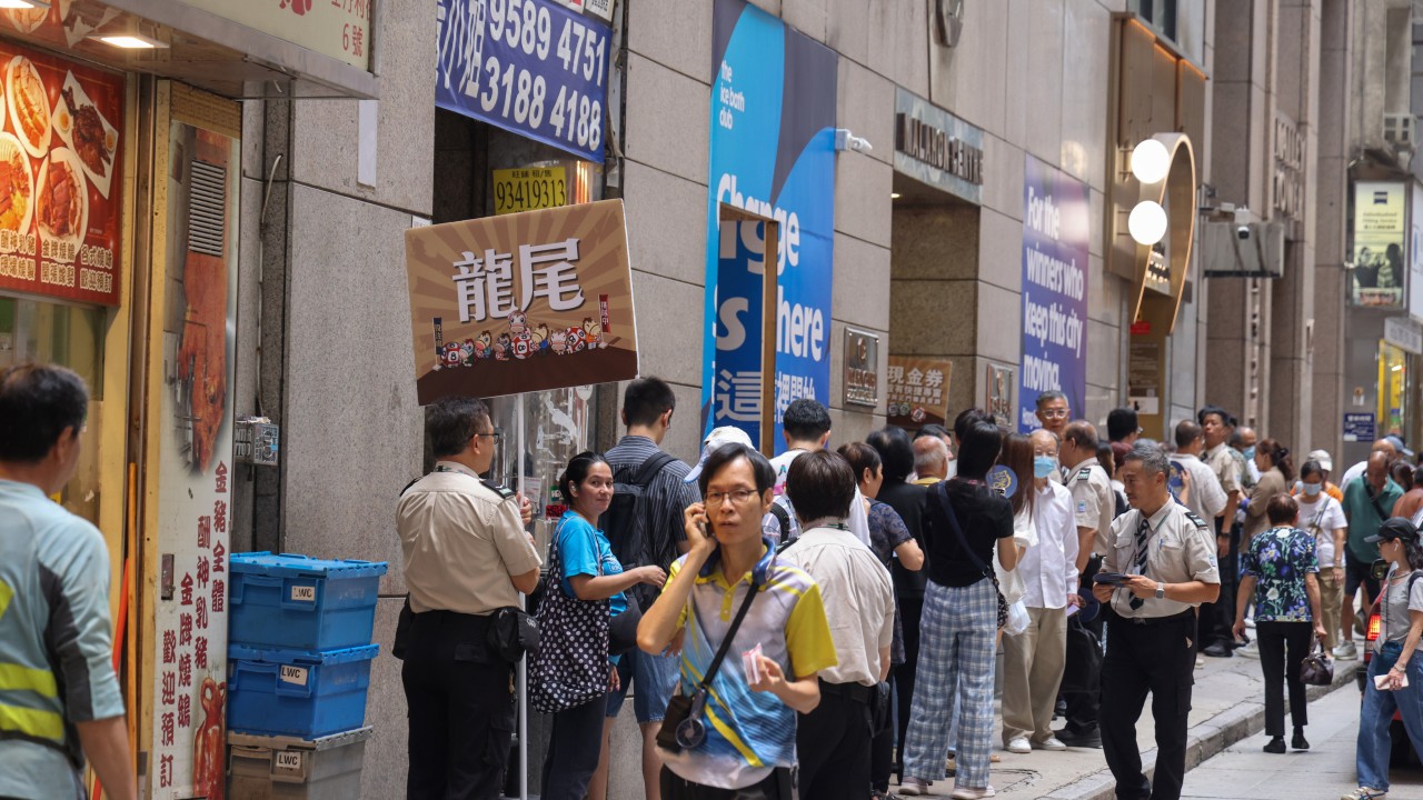 Hong Kong'da Mark Six İkramiyesi Kavgası: 30 Milyon HK$ Donduruldu